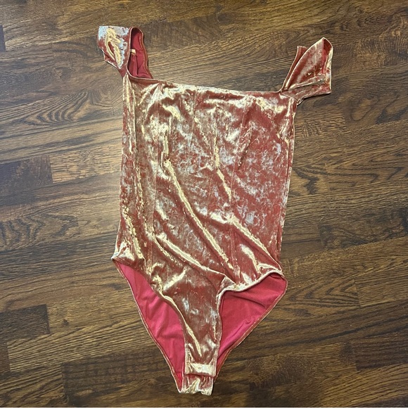 Urban Outfitters Bodysuit Sz M (6/8) - Picture 3 of 6